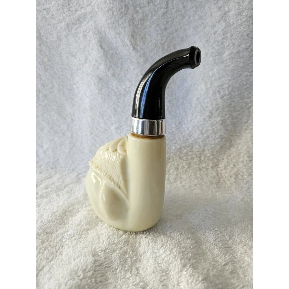 AVON Vintage Bloodhound Pipe Dog Wild Country After Shave 6 oz Full Bottle